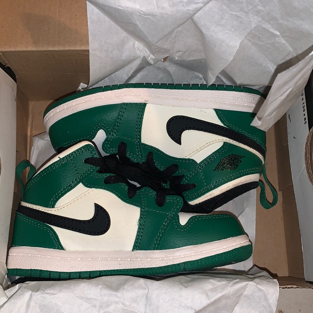 Air Jordan 1 Pine Green Toddlers Size 8C